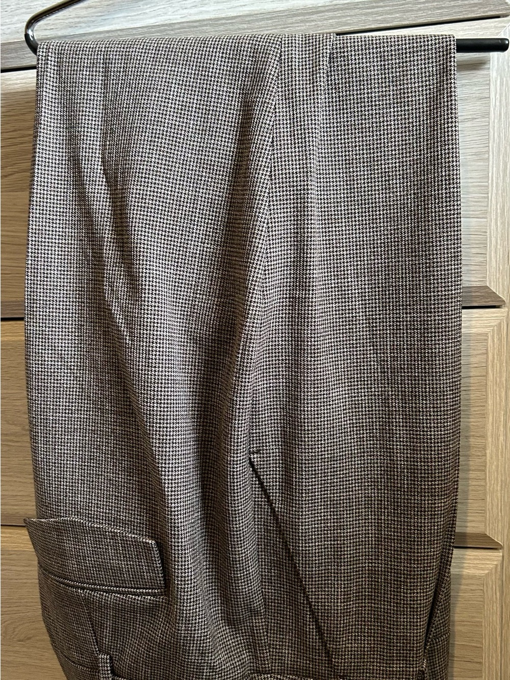 RW&CO. Brown Houndstooth Cropped Ankle Pants